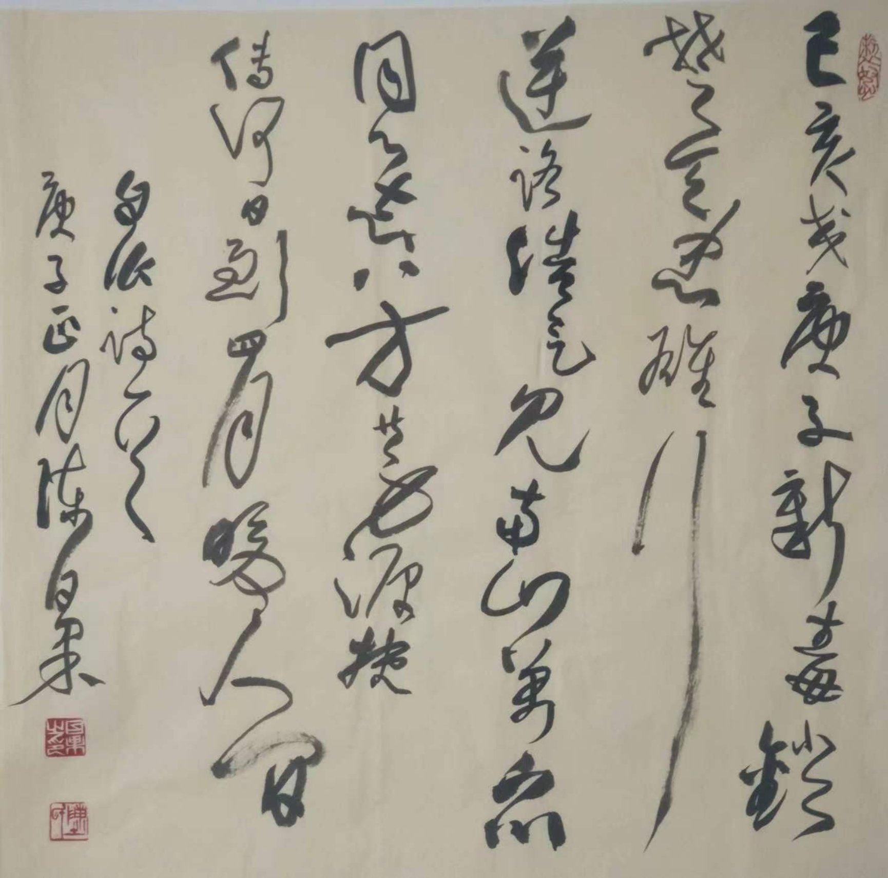 白板上写着字

描述已自动生成